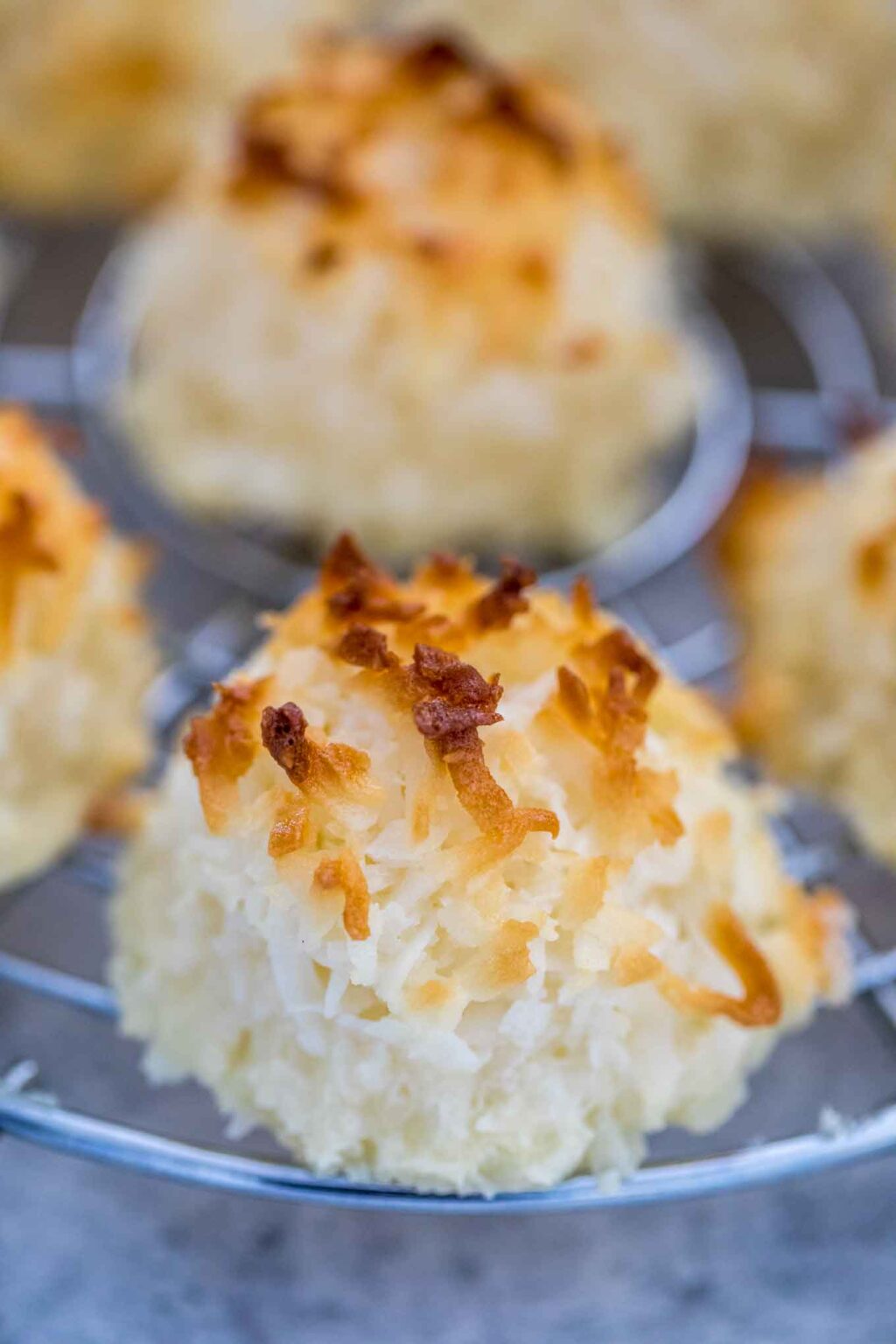 Best Coconut Macaroons Recipe - Sweet and Savory Meals