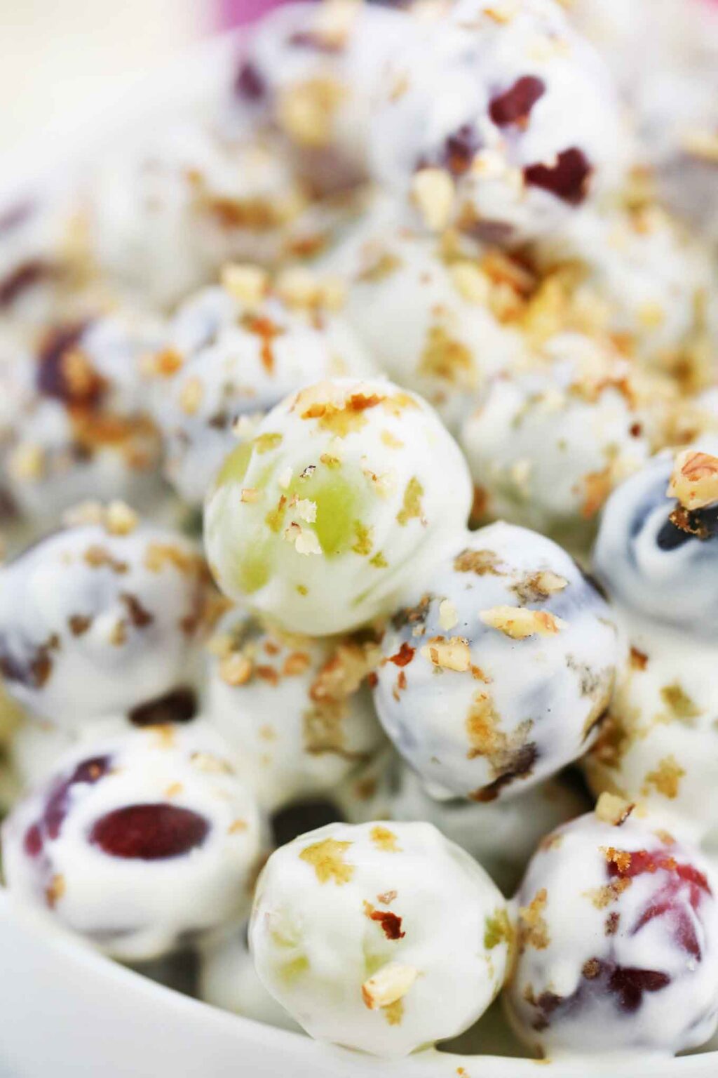 Creamy Grape Salad Recipe [video] Sweet and Savory Meals