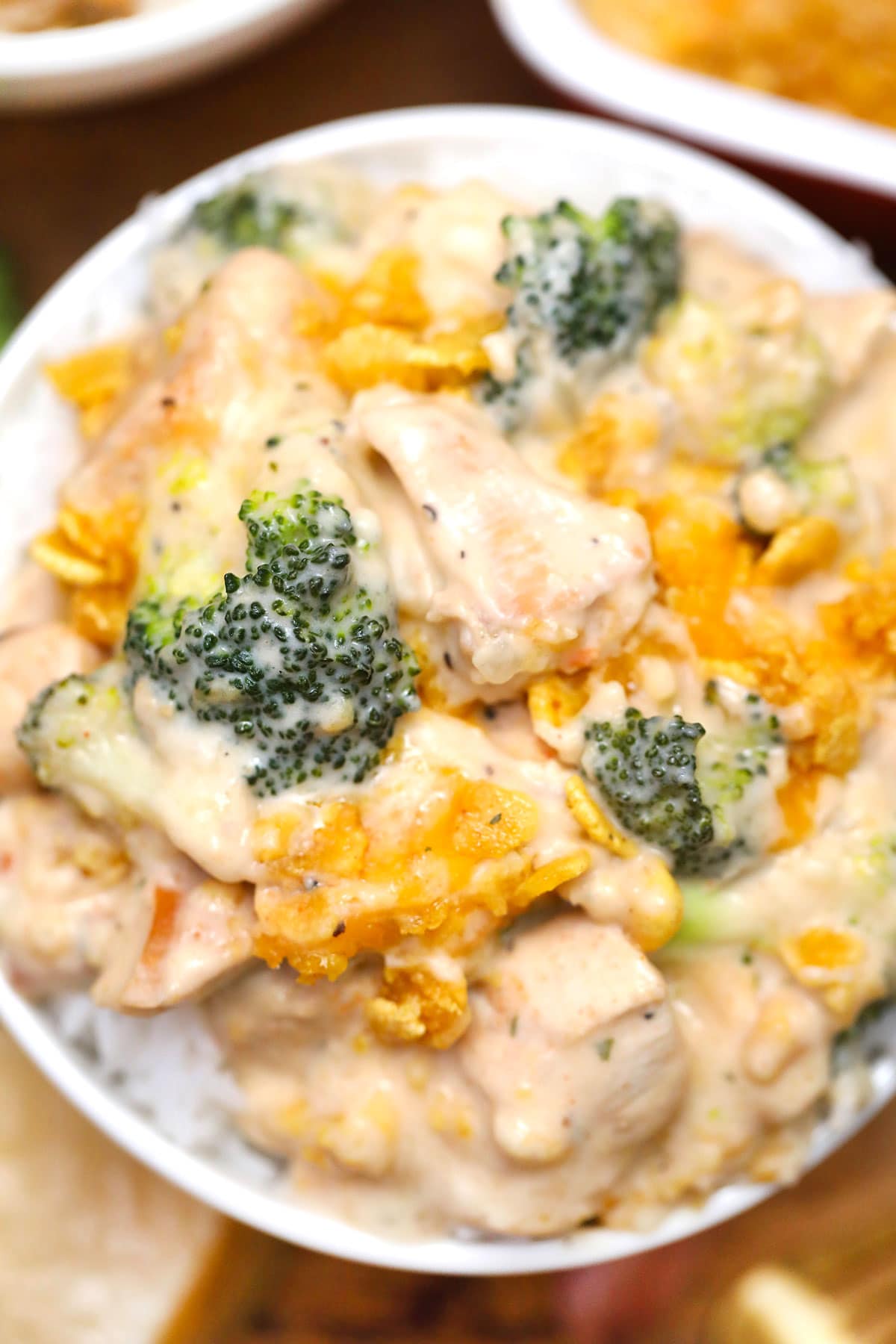 Creamy Chicken Divan Recipe [video] - Sweet and Savory Meals