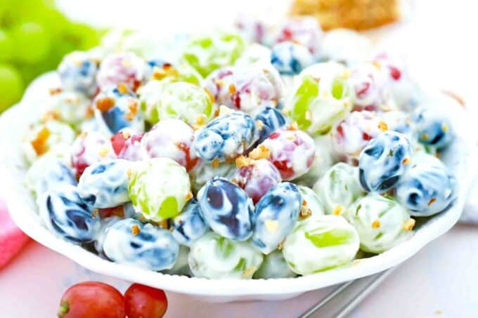 a bowl of creamy grape salad