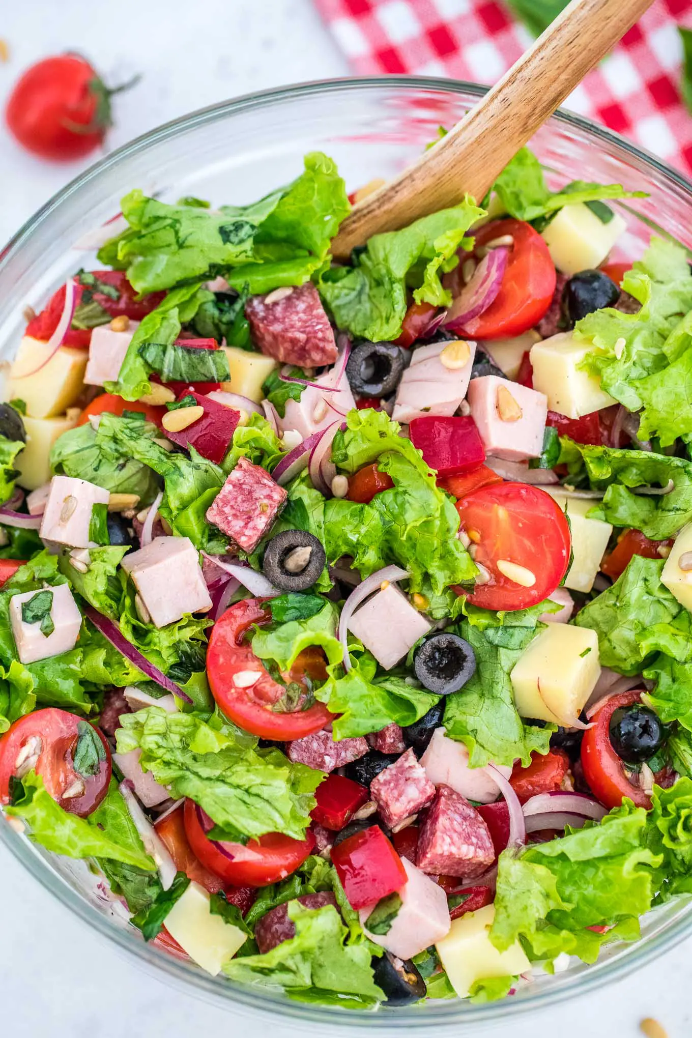 Italian Chopped Salad [video] - Sweet and Savory Meals