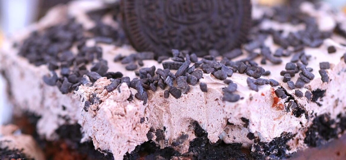 Oreo Poke Cake Recipe