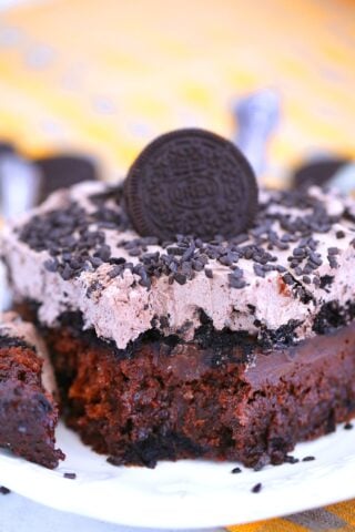 Oreo Poke Cake Recipe