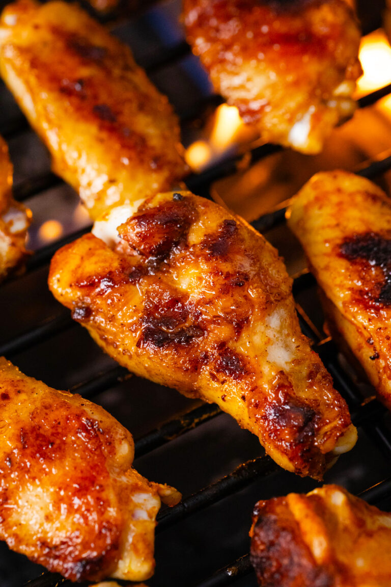 Juicy and crisp grilled chicken wings.
