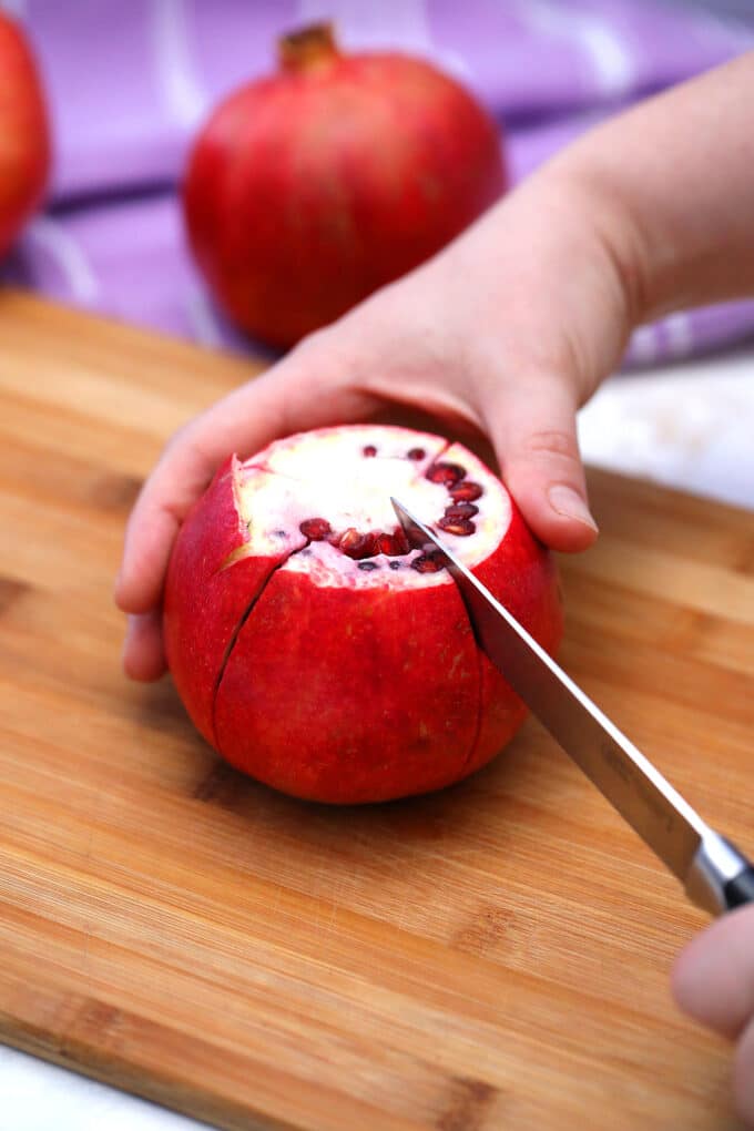 How to Seed a Pomegranate