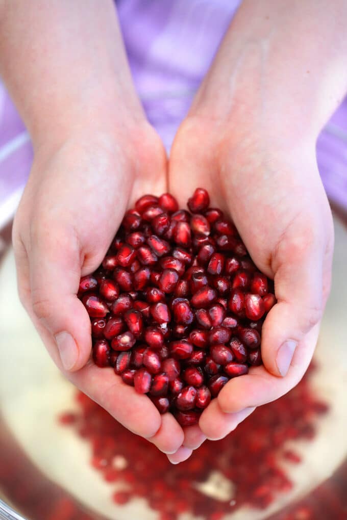 How to Seed a Pomegranate