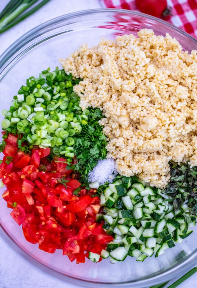 Easy Lebanese Tabbouleh Recipe [video] - S&SM