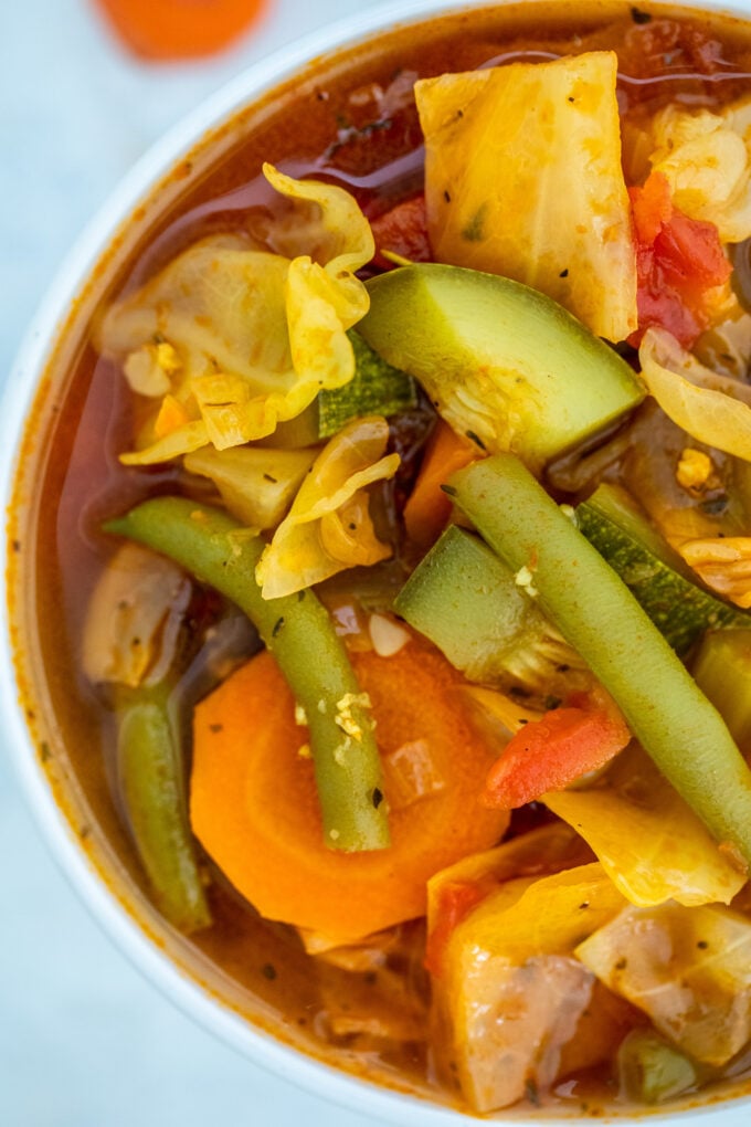 cabbage soup with green beans zucchini and carrots