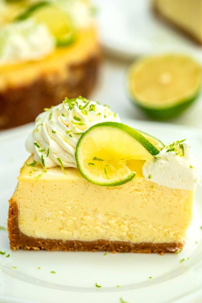 Instant Pot Key Lime Cheesecake is creamy, refreshing, sweet but tangy, and so easy to prepare using the pressure cooker! #cheesecake #instantpotrecipes #pressurecookerrecipes #keylime #sweetandsavorymeals