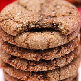 Molasses Cookies are soft and chewy, with the perfect balance of spice! #cookies #molassescookies #chrisymas #christmascookies #sweetandsavorymeals