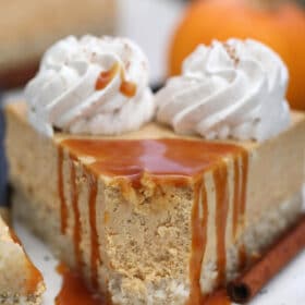 Keto Pumpkin Cheesecake is a low-carb and perfectly smooth dessert that is great for Thanksgiving. #keto #thanksgiving #ketocheesecake #cheesecake #pumpkin