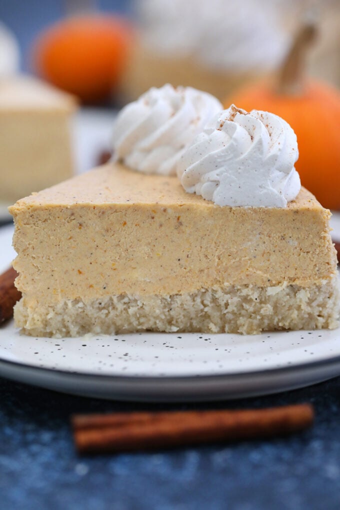 Keto pumpkin cheesecake