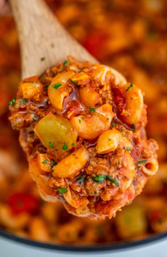 Goulash is a traditional Hungarian recipe that has an American version that is equally hearty and delicious! It is the perfect comfort food for the cold season! #goulash #onepotrecipe #pasta #sweetandsavorymeals #30minutemeals