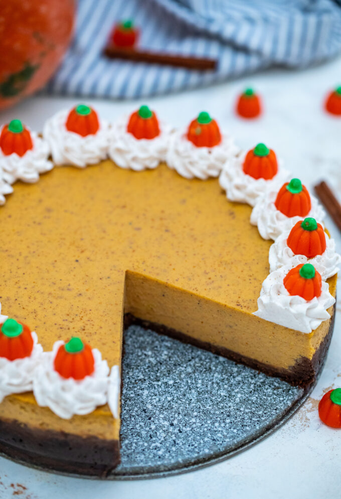 angle shot of the center of a pumpkin cheesecake 