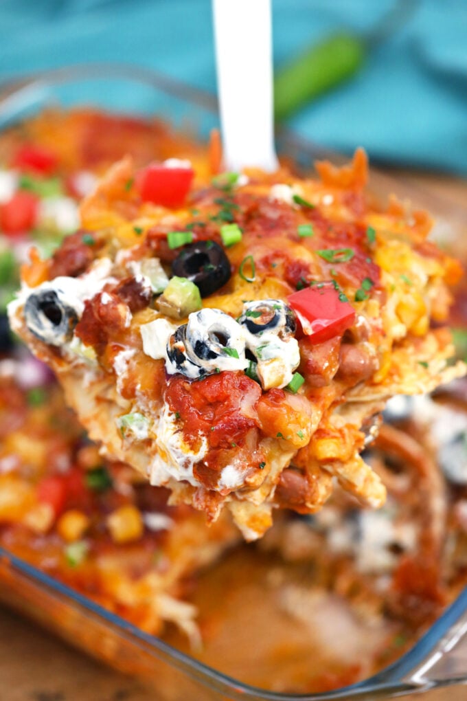 Chicken Enchilada Casserole has all the Mexican flavors of the enchilada minus the long prep time! #chicken #casserole #chickencasserole #chickenenchilada #sweetandsavorymeals