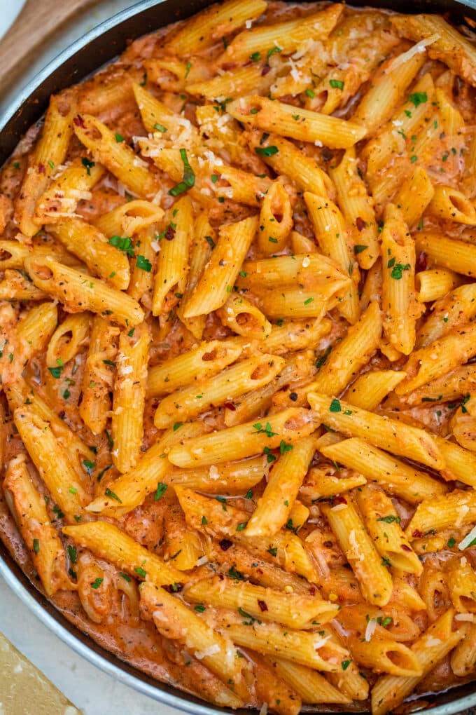 Image of penne alla vodka pasta.