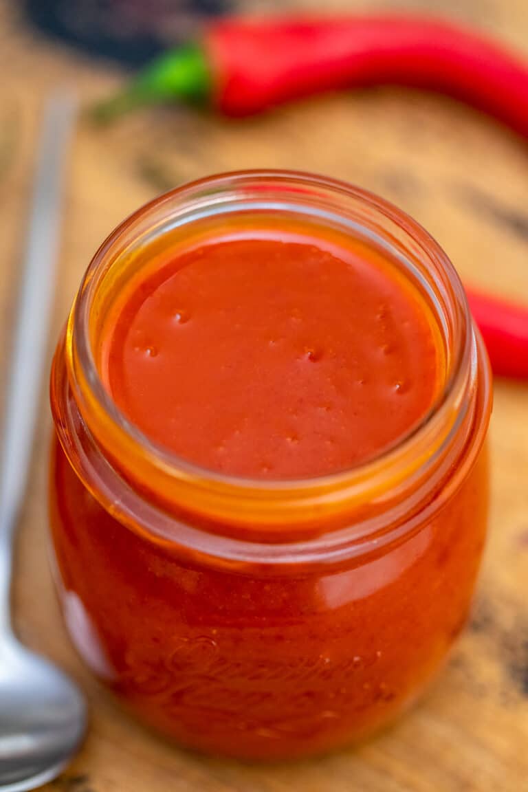 Homemade Buffalo Sauce is a bolder and fancier version of a hot sauce easily made in your own kitchen. #buffalosauce #buffalowingsauce #sweetandsavorymeals #sauce #dippingsauce