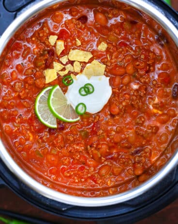 Instant Pot Wendy's Chili is equally flavorful and hearty as the stovetop version! #chili #wendyschili #copycatrecipe #instantpot #pressurecooker #sweetandsavorymeals