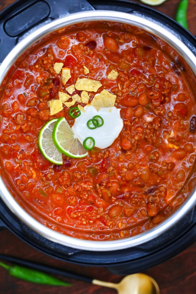 Wendy's Chili Recipe {Copycat!} + VIDEO