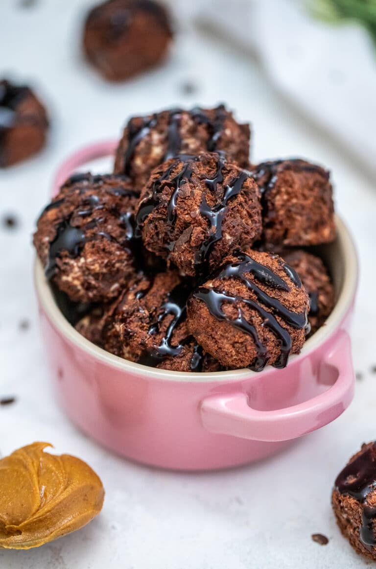 Keto Peanut Butter Cheesecake Fat Bombs (video) Sweet and Savory Meals