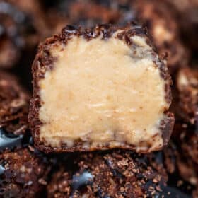 Keto Peanut Butter Cheesecake Fat Bombs explode with flavors that are too good to resist! #keto #fatbombs #ketodesserts #ketorecipes #sweetandsavorymeals