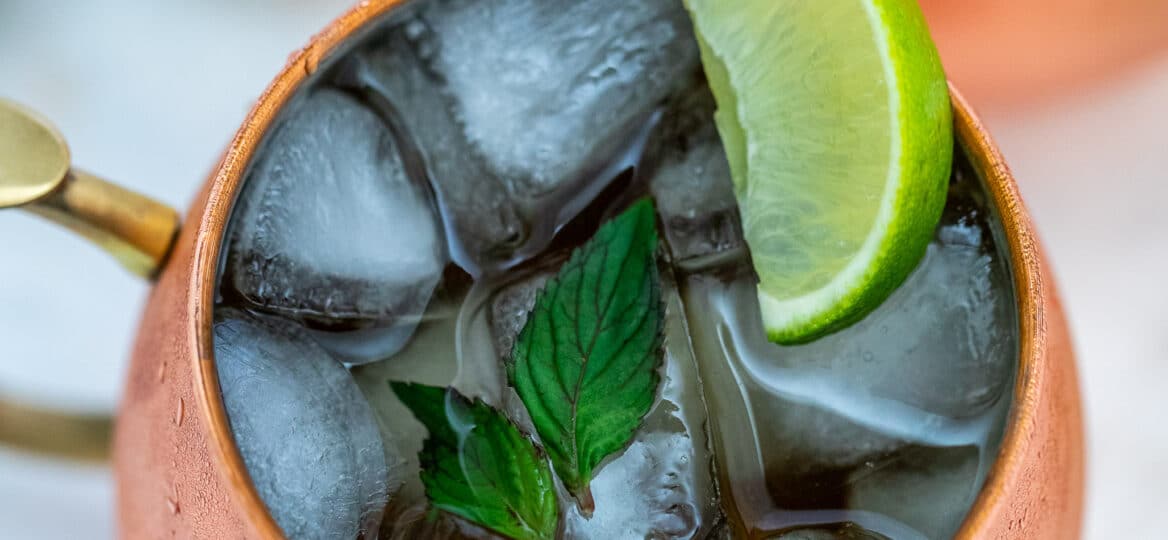 Moscow Mule is a cocktail that is perfect for any holiday party made with just three ingredients! #moscowmule #drinks #cocktails #sweetandsavorymeals #partyrecipes