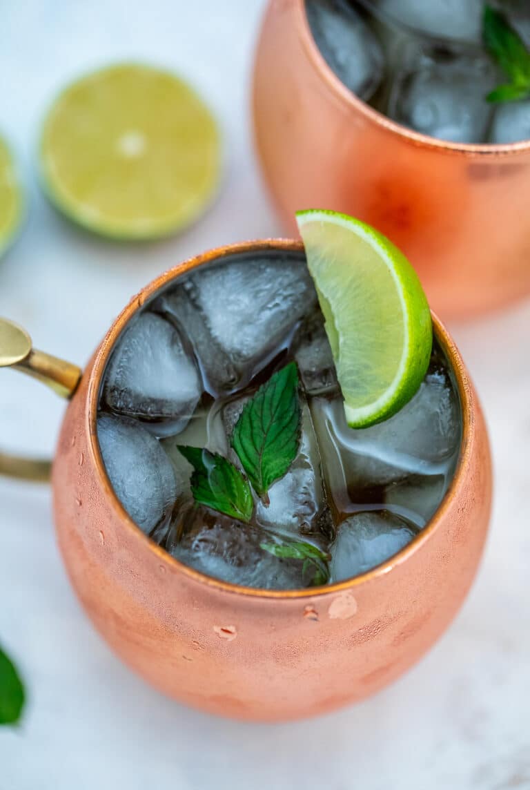 Moscow Mule is a cocktail that is perfect for any holiday party made with just three ingredients! #moscowmule #drinks #cocktails #sweetandsavorymeals #partyrecipes