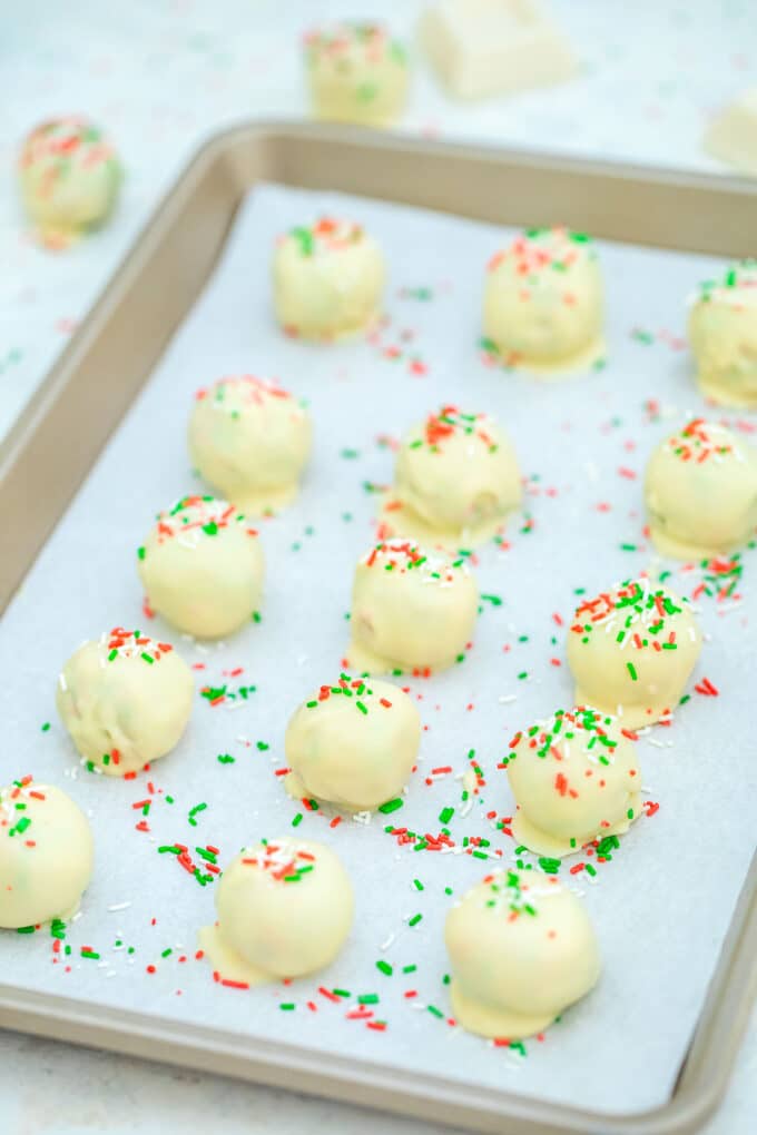 Sugar Cookie Truffles – Mildly Meandering