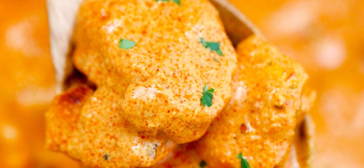 Butter Chicken is creamy, buttery, and tender! It is full of spices and never short on flavor! #butterchicken #chickenrecipes #sweetandsavorymeals #indianrecipes #chickenfoodrecipes