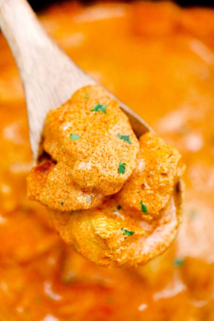 Butter Chicken is creamy, buttery, and tender! It is full of spices and never short on flavor! #butterchicken #chickenrecipes #sweetandsavorymeals #indianrecipes #chickenfoodrecipes