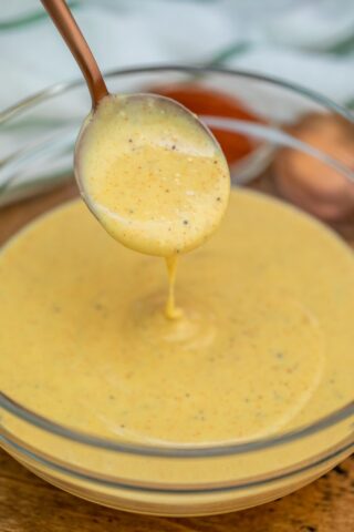 Honey Mustard Sauce is creamy and sweet with a bit of zing! #honeymustardsauce #honeymustard #sweetandsavorymeals #sauce #dressing