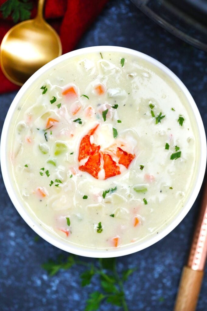 Instant Pot Lobster Chowder is creamy, flavorful, and the perfect comfort meal! Prepare it hassle-free and quickly using the pressure cooker! #pressurecooker #instantpot #lobster #lobsterchowder #sweetandsavorymeals