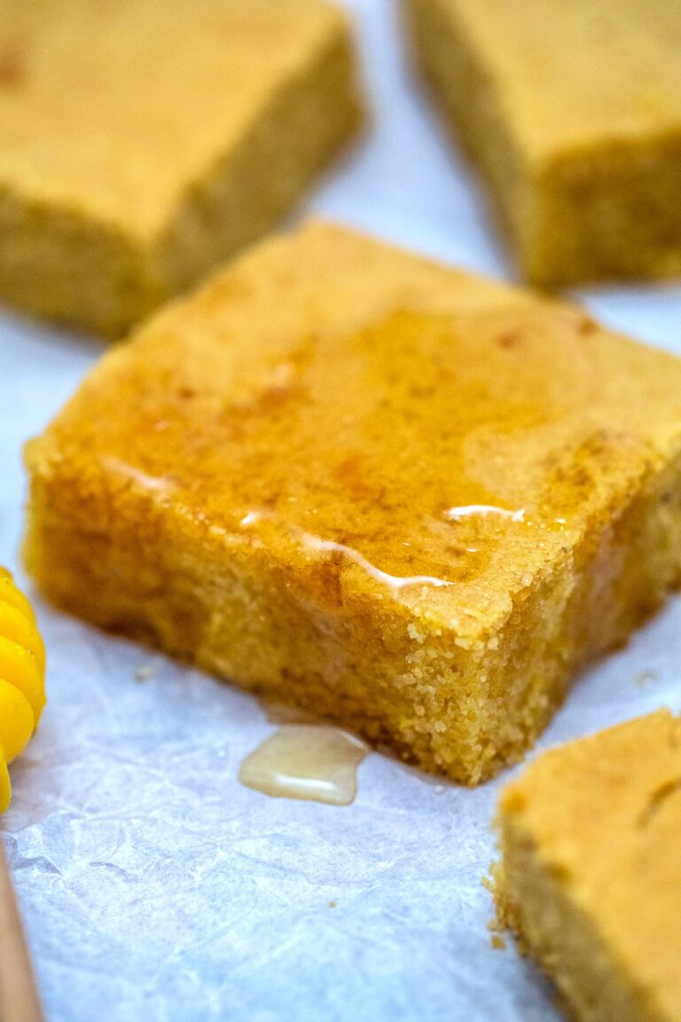 Southern Cornbread is crumbly and buttery! Done in less than an hour, this recipe gives you a quick side dish that goes well with almost anything! #cornbread #southerncornbread #southernrecipe #sidedish #sweetandsavorymeals