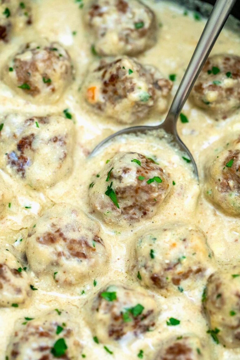 Swedish Meatballs are juicy, tender, and tasty! Kids and adults will surely love them with rice, mashed potatoes, or noodles! #meatballs #swedishmeatballs #beefrecipes #ikeameatballs #sweetandsavorymeals