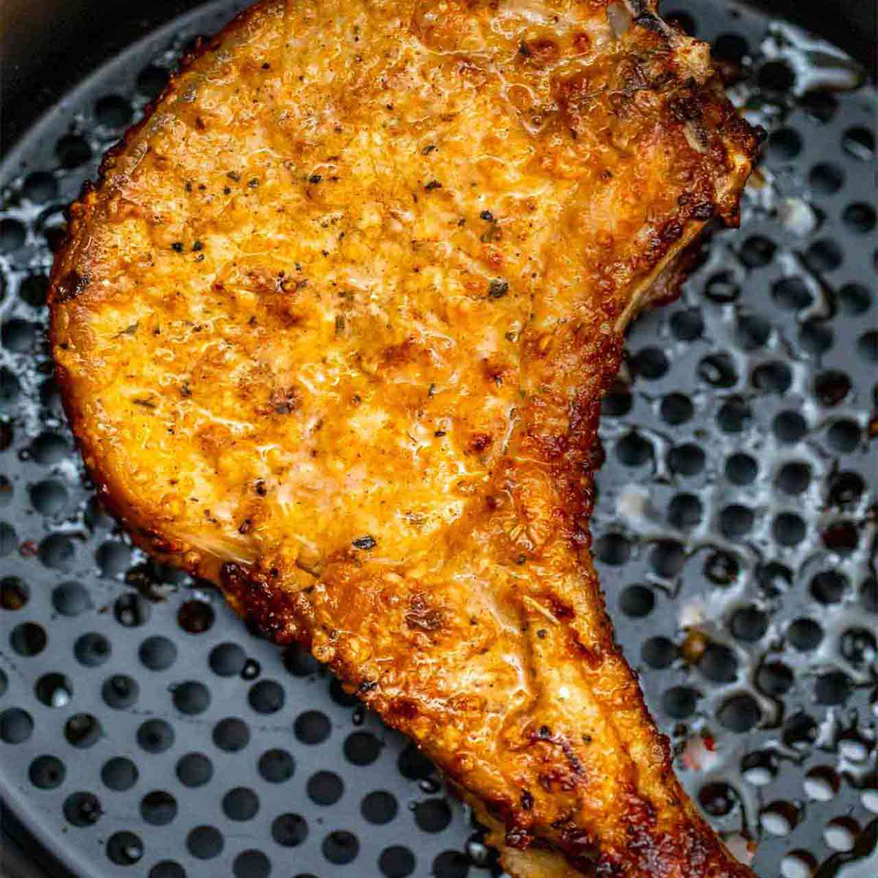 Air Fryer Pork Chops Recipe [Video]
