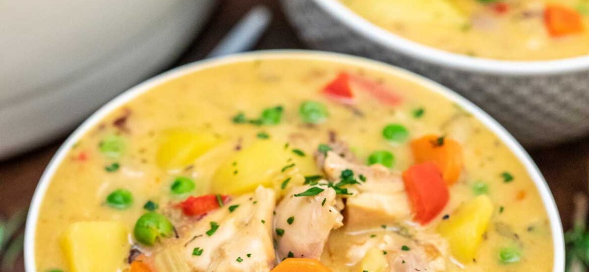 image of chicken stew in serving bowls