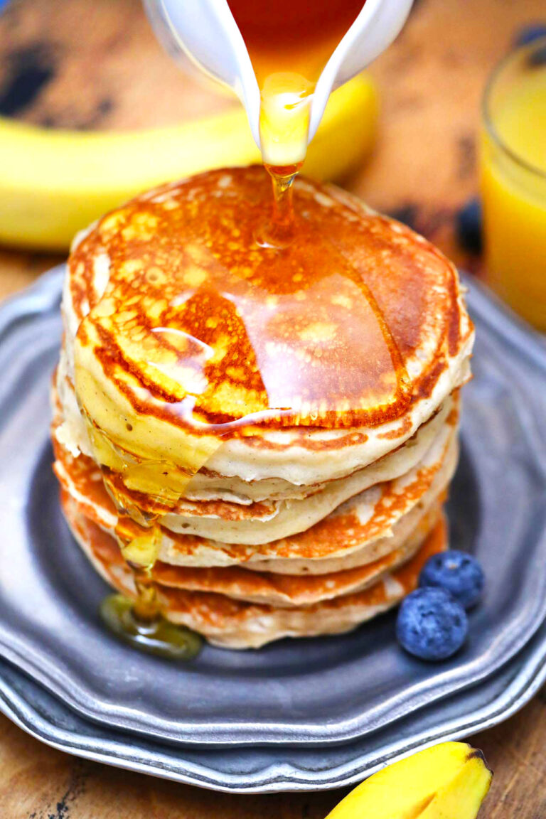 Fluffy Greek Yogurt Pancakes [Video] Sweet and Savory Meals
