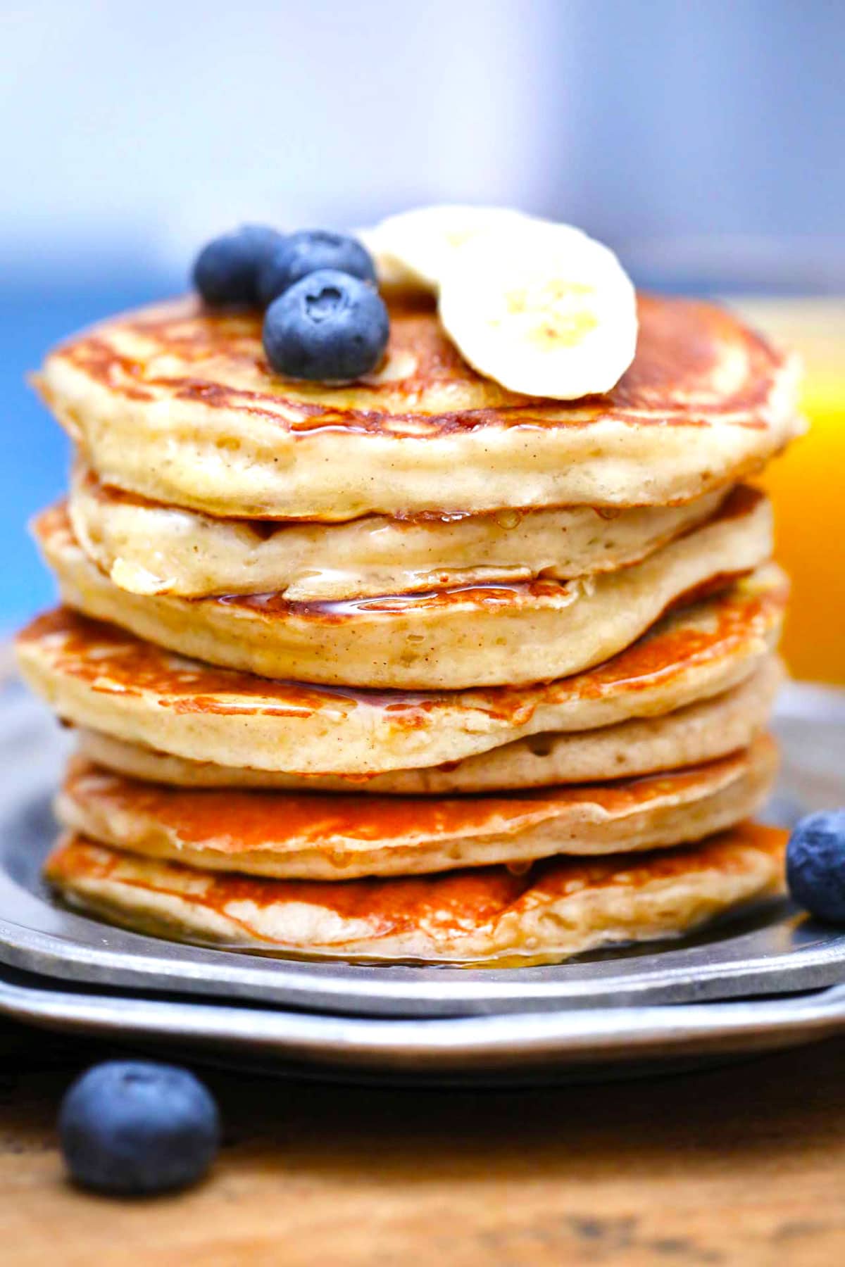 Fluffy Greek Yogurt Pancakes [Video] - Sweet and Savory Meals 