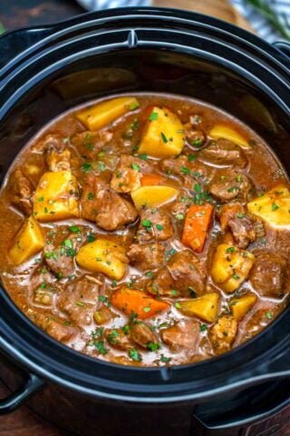 image of slow cooker Guinness beef stew