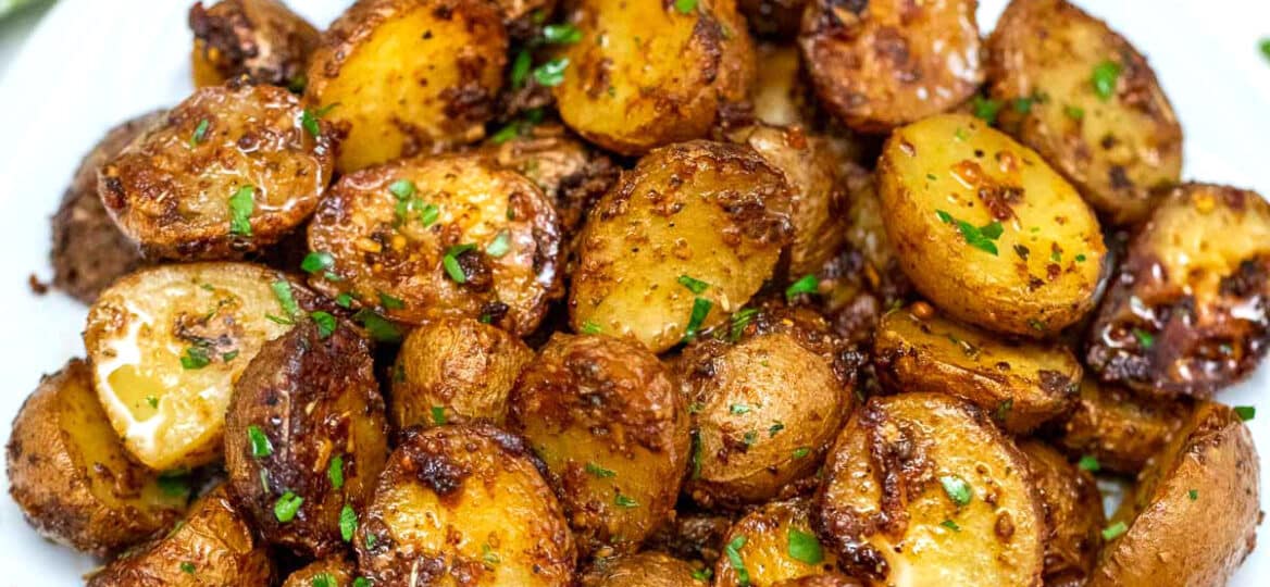 photo of crispy air fryer potatoes
