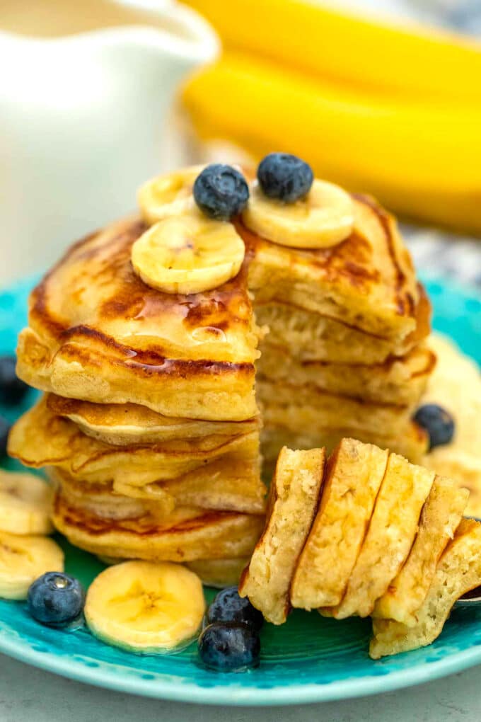 sliced banana pancakes