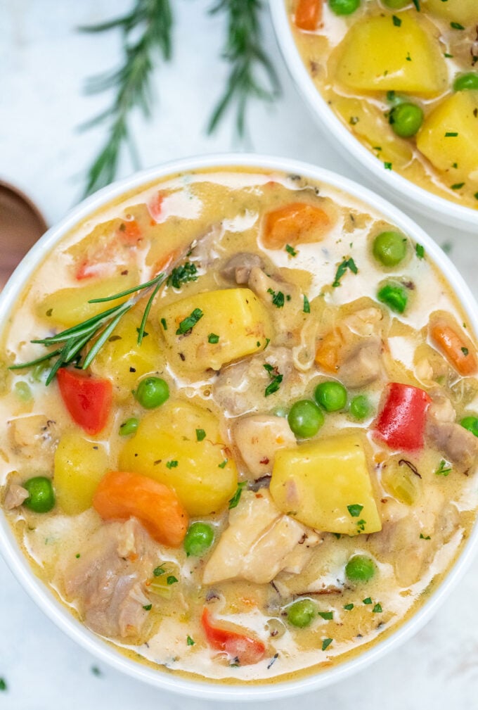 image of chicken stew in a bowl