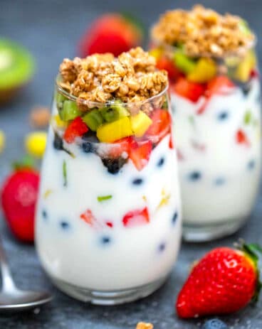 image of yogurt parfaits and fruits