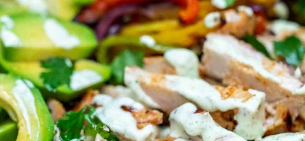 image of grilled chicken fajita salad
