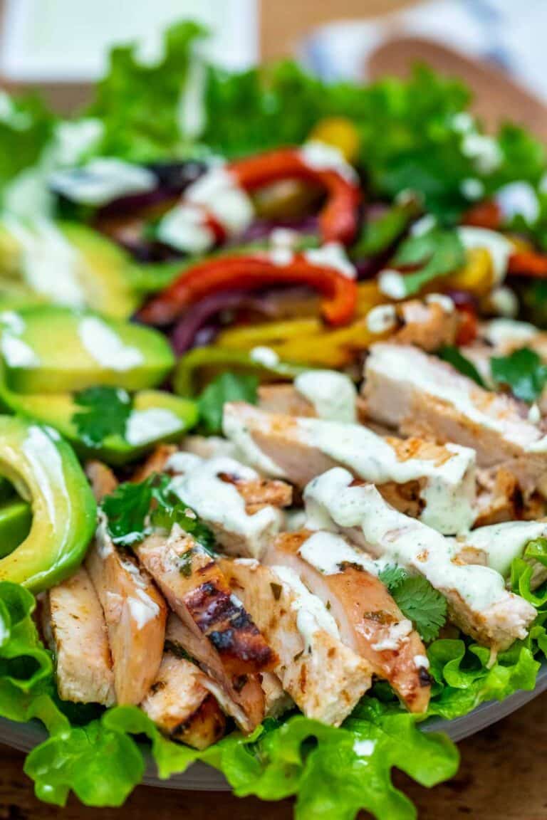 image of grilled chicken fajita salad