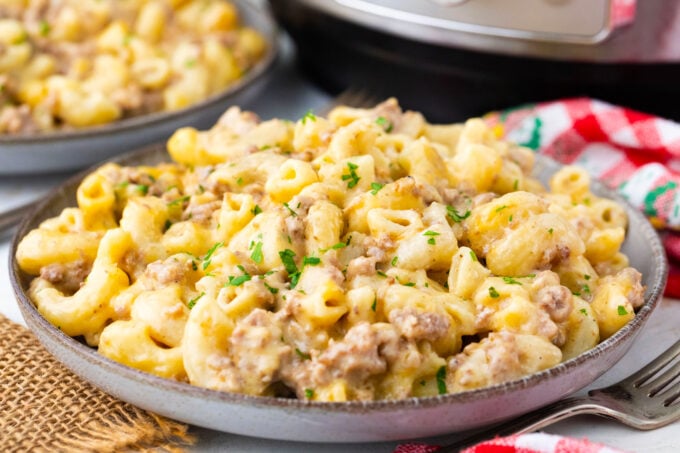Very creamy Instant Pot cheeseburger macaroni.