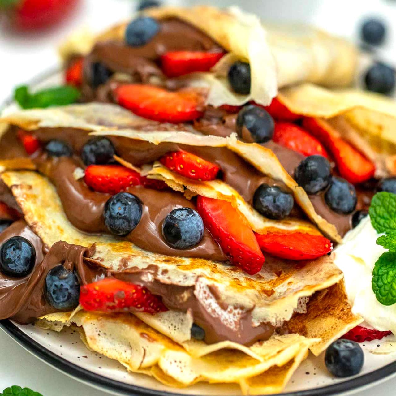 French Crepes Recipe [Video] - Sweet and Savory Meals