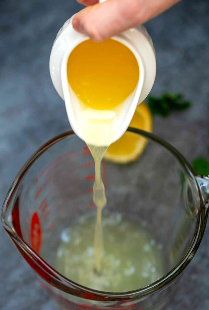 Image of fresh lemon juice for lemonade.