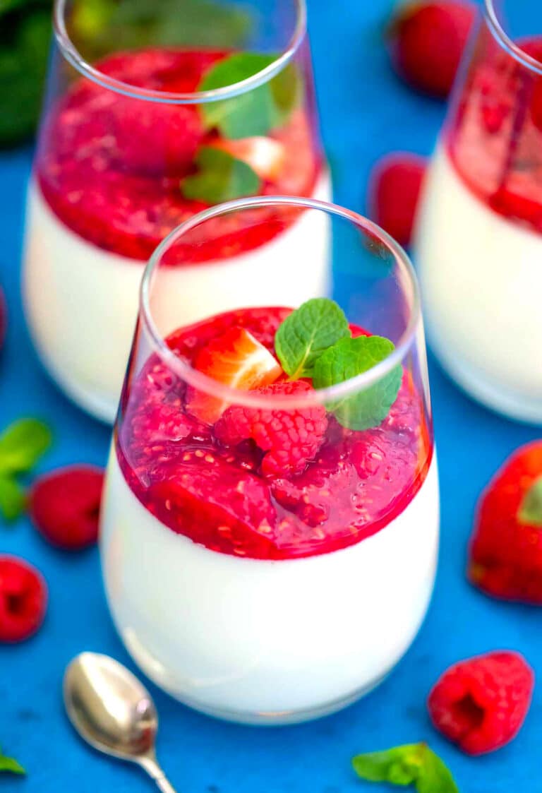 Image of Panna Cotta with raspberry sauce.