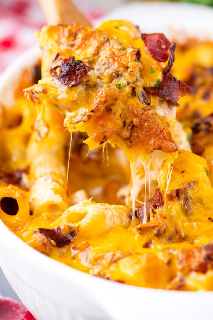 A spoonful of cheesy bacon ranch and cheese chicken baked ziti.